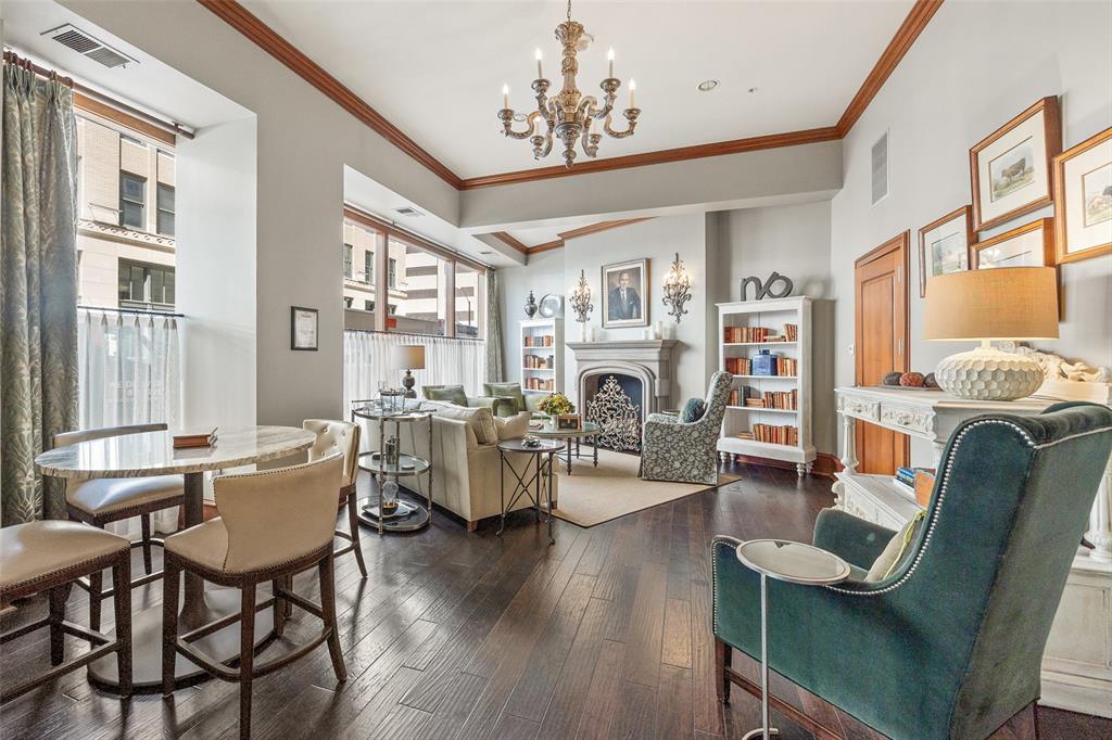 Neil P At Burnett Park Condo - Residential