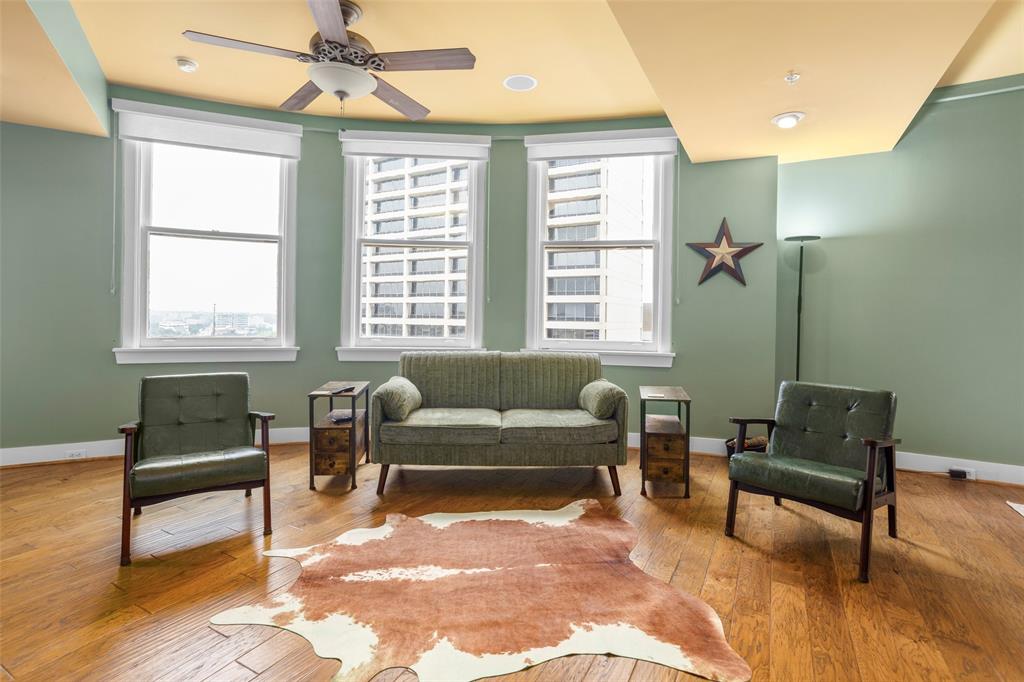 Neil P At Burnett Park Condo - Residential