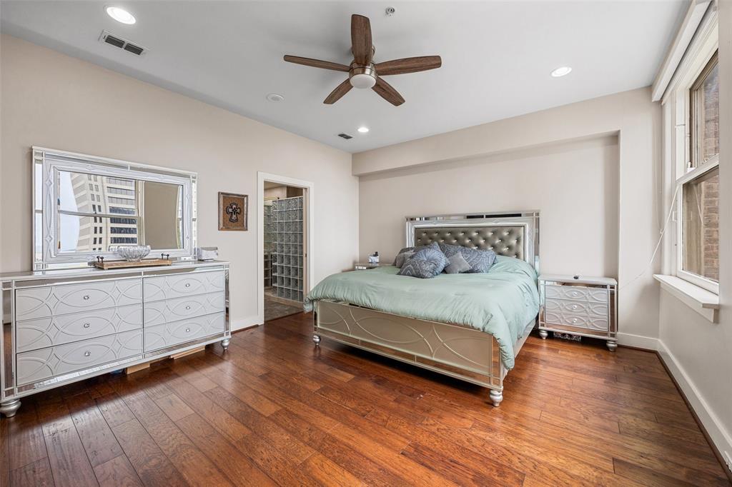Neil P At Burnett Park Condo - Residential