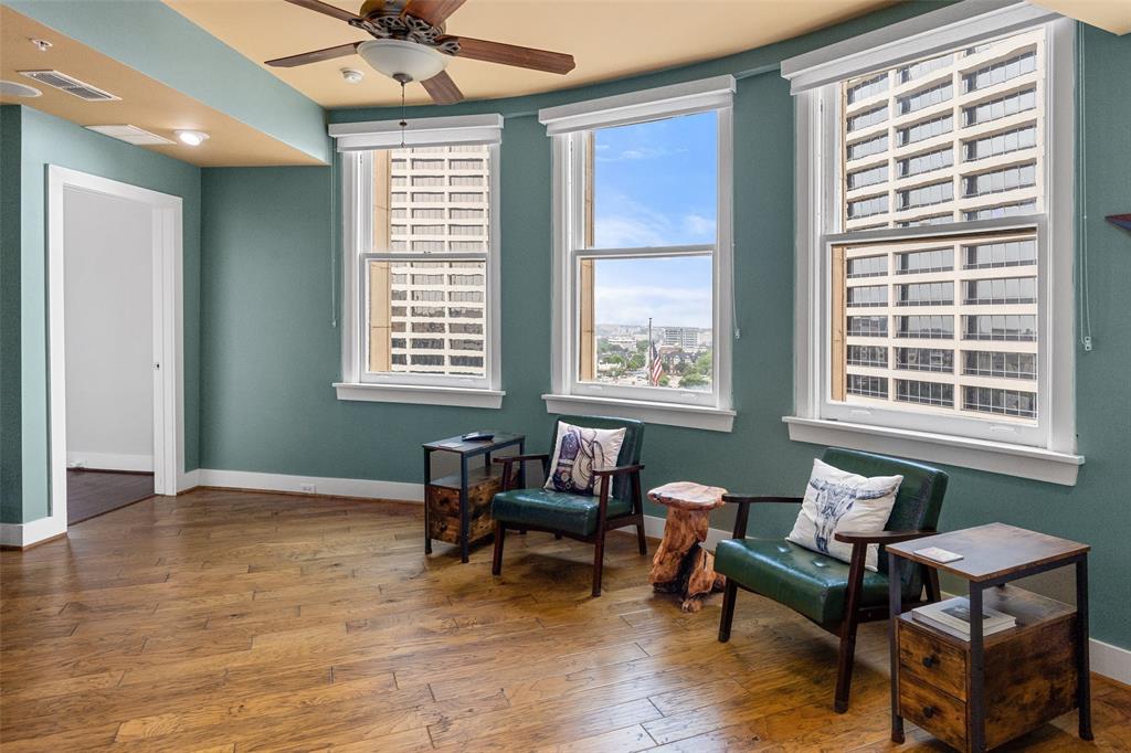 Neil P At Burnett Park Condo - Residential