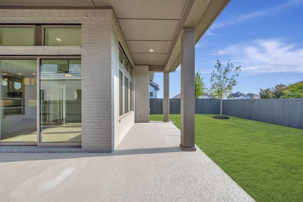 3756 Bermuda Grass Way