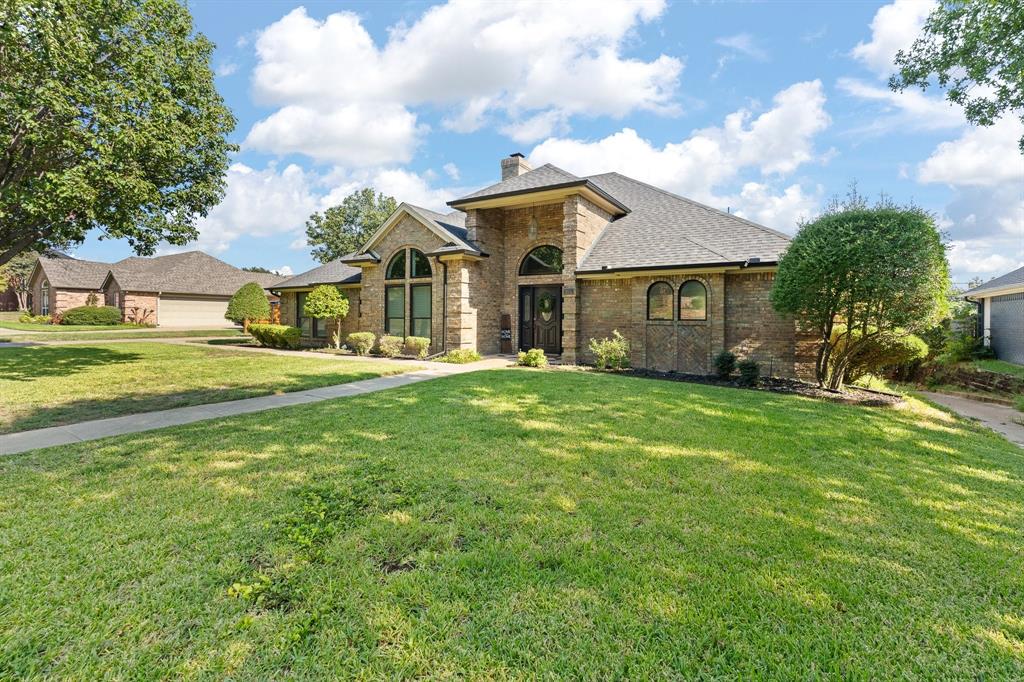 405 Lincoln Oaks Drive