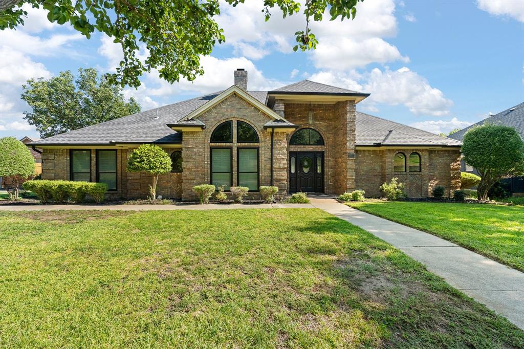 405 Lincoln Oaks Drive