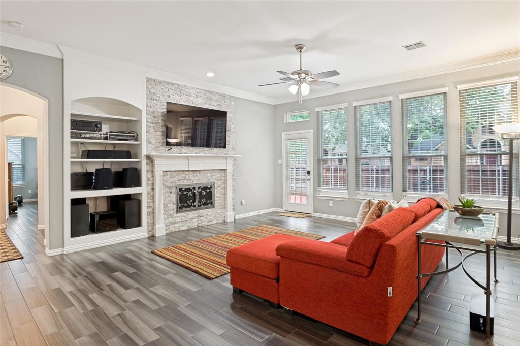 401 Manders Court