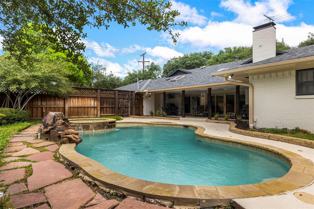 4606 Heatherbrook Drive