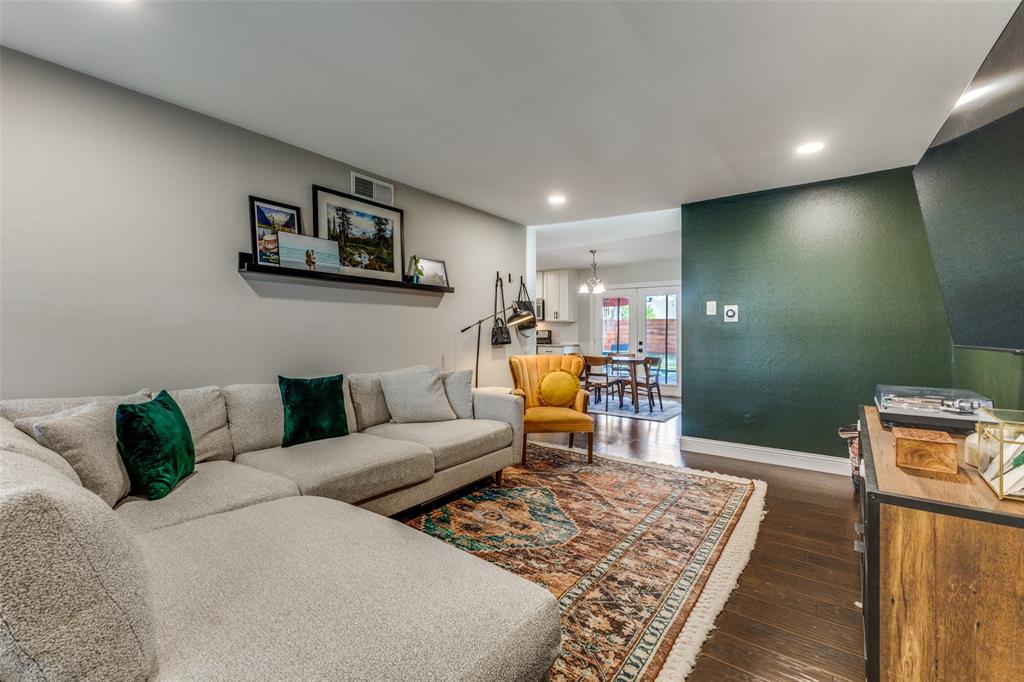 11147 Paddock Circle