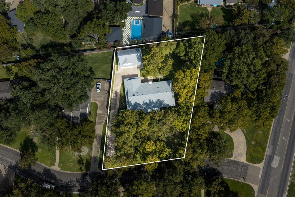 4809 Pecan Terrace