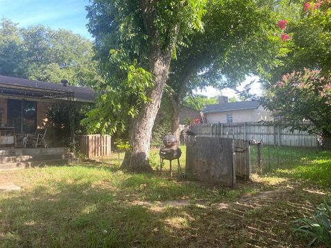 A home in Comanche