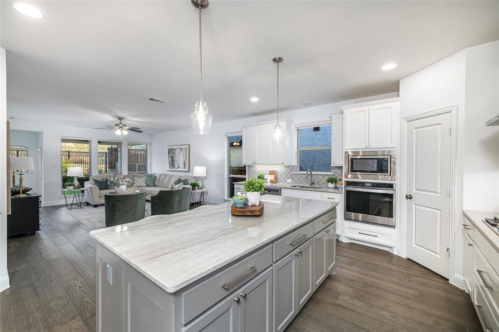 4864 Cumberland Circle