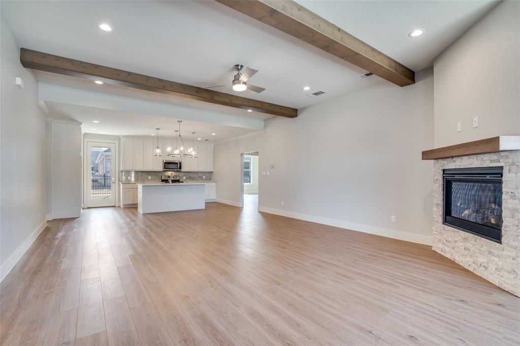 621 Prosperity Trail