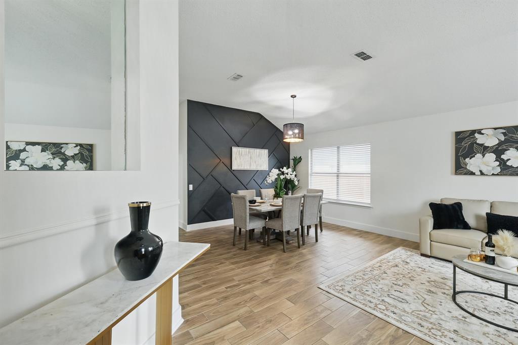 3220 Steamboat Drive