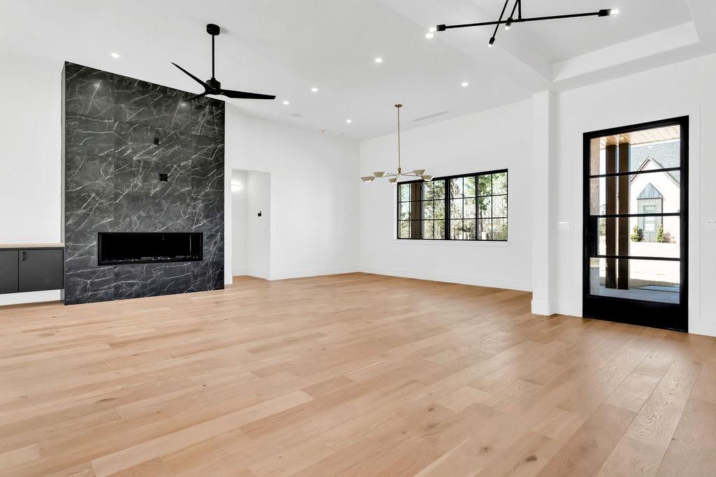 1596 Maple