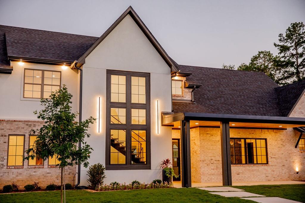 1596 Maple