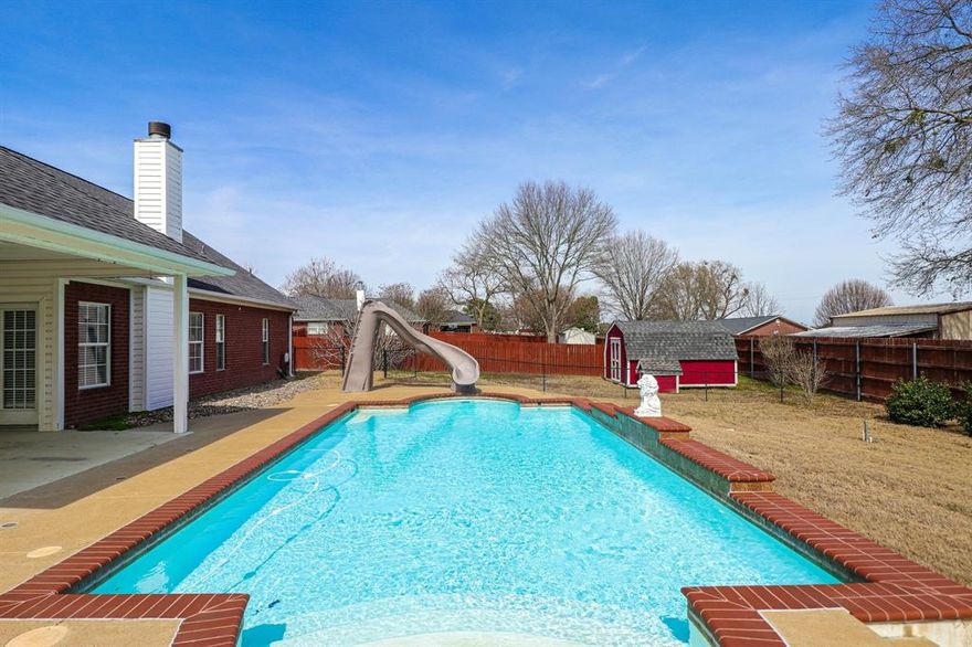You know the best clients are those who value homeownership and make it their own year after year. A lot of memories and
special moments made in this home. 3,2,2 1887 sq ft, Family Room with a WBFP, Kitchen and Dining with built in's. Master
Suite with tile flooring that looks like wood, Master Bath, jetted tub and large shower. Utility Room, Security System, NEW
2026 wrought iron fencing in front with privacy gate, 50 gal HWH 2018, AC inside handler 2019, NEW 2026 Garage Door,
The sellers added a 24 x 30 Shop, insulated, with two 10 x 8 overhead doors, one that has an opener, water and electric to
shop, 35AMP outlet for RV hookup, 220v for welding, and a air compressor. Pool, added 2014, chlorine, slide, and a
beautiful waterfall. Additional Storage bldg 12 x 16. Entertaining backyard. This street, Russell Drive, you just never see
homes come up For Sale. It's a good one. Near the Chandler Intermediate School, walking distance and Lake Palestine.
See the drone pic.... so close to the lake This is a Happy Home