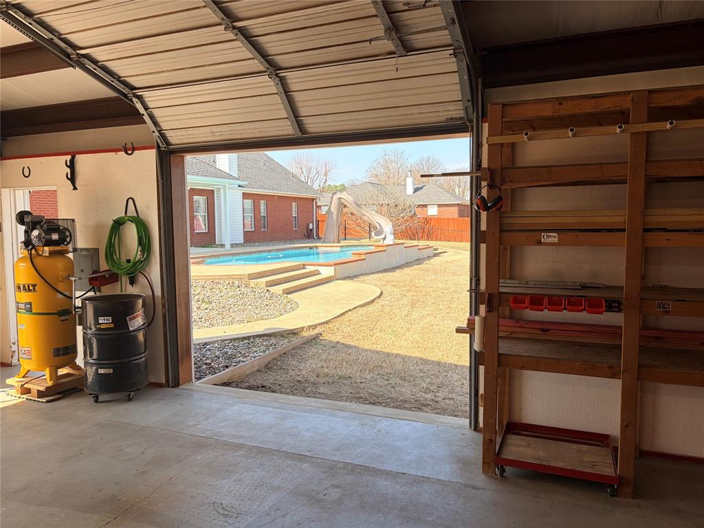 AB 136 S Calderon Sur - Residential