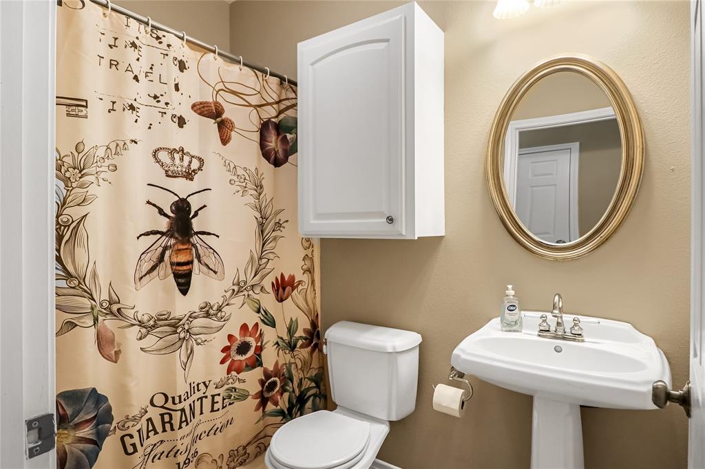 AB 136 S Calderon Sur - Residential