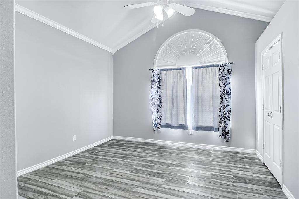 AB 136 S Calderon Sur - Residential