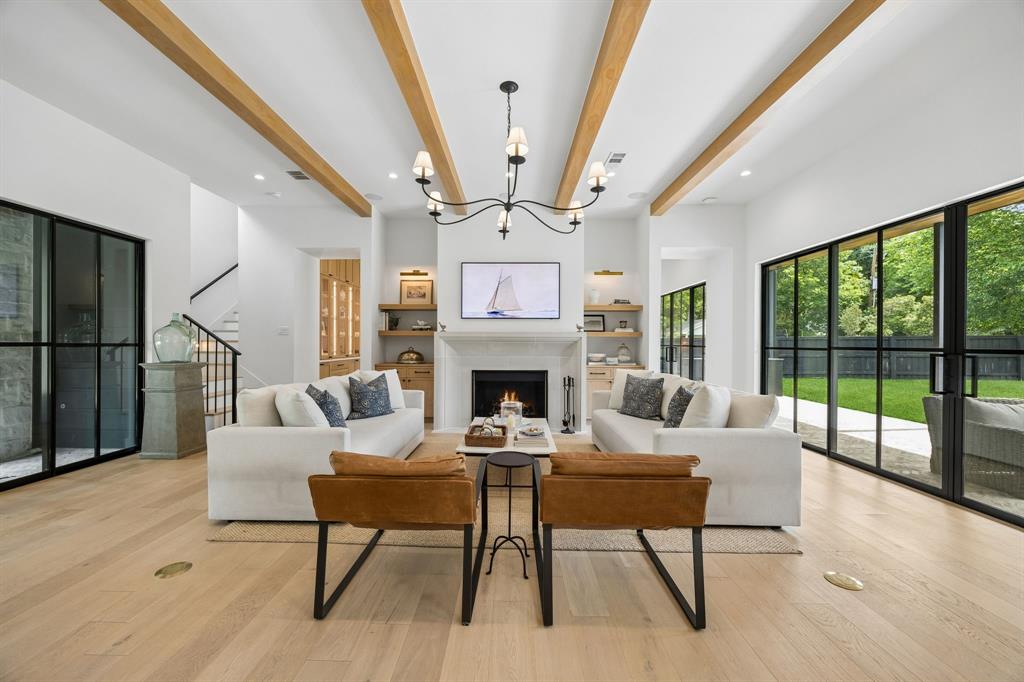 8448 San Fernando Way