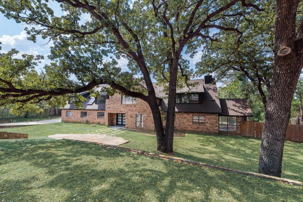 2114 Coral Drive