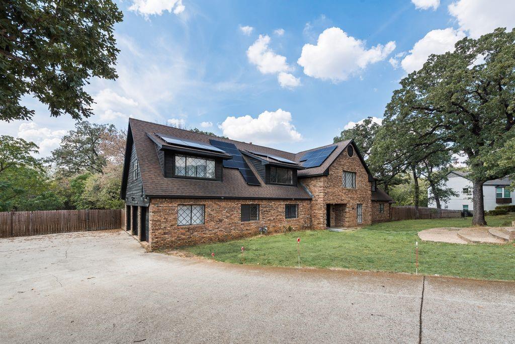 2114 Coral Drive