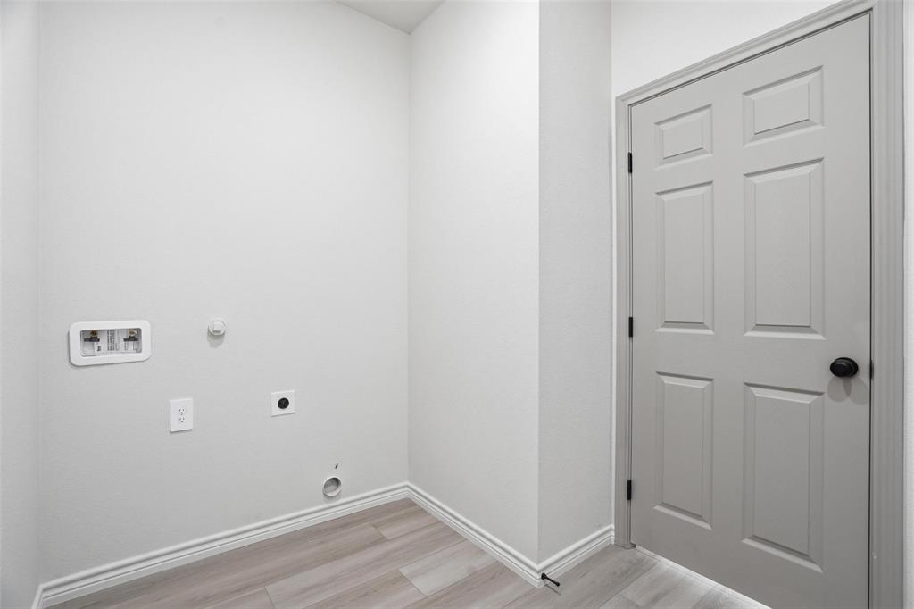 WALLACE - Residential