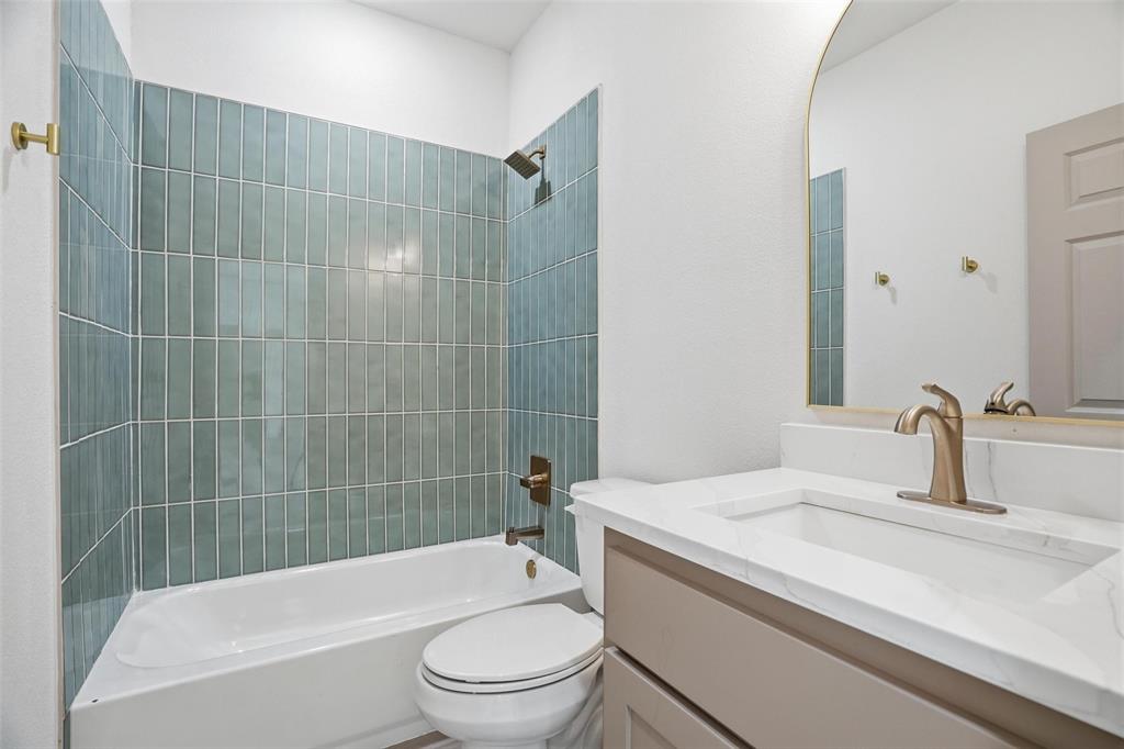 WALLACE - Residential