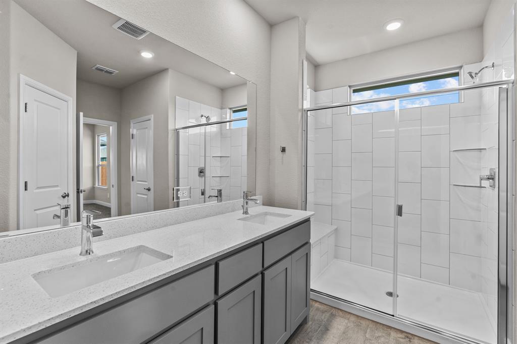 TRAILS OF ELIZABETH CREEK - Residential Lease