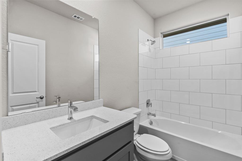 TRAILS OF ELIZABETH CREEK - Residential Lease