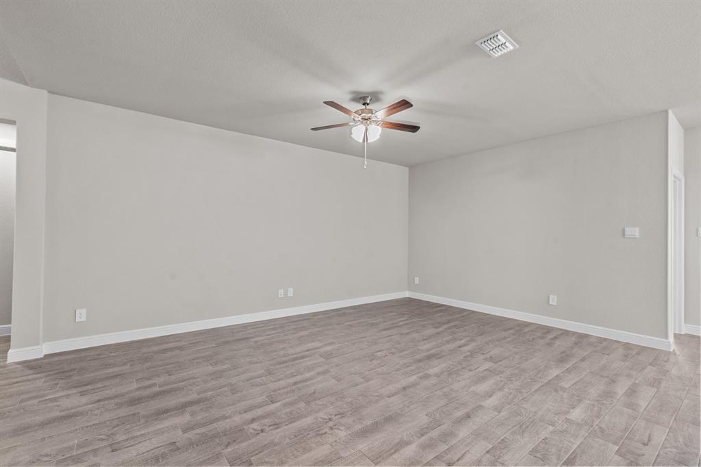 TRAILS OF ELIZABETH CREEK - Residential Lease