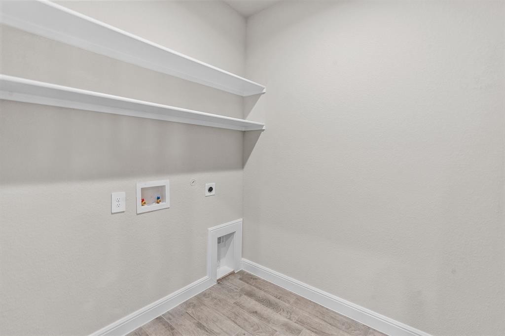 TRAILS OF ELIZABETH CREEK - Residential Lease