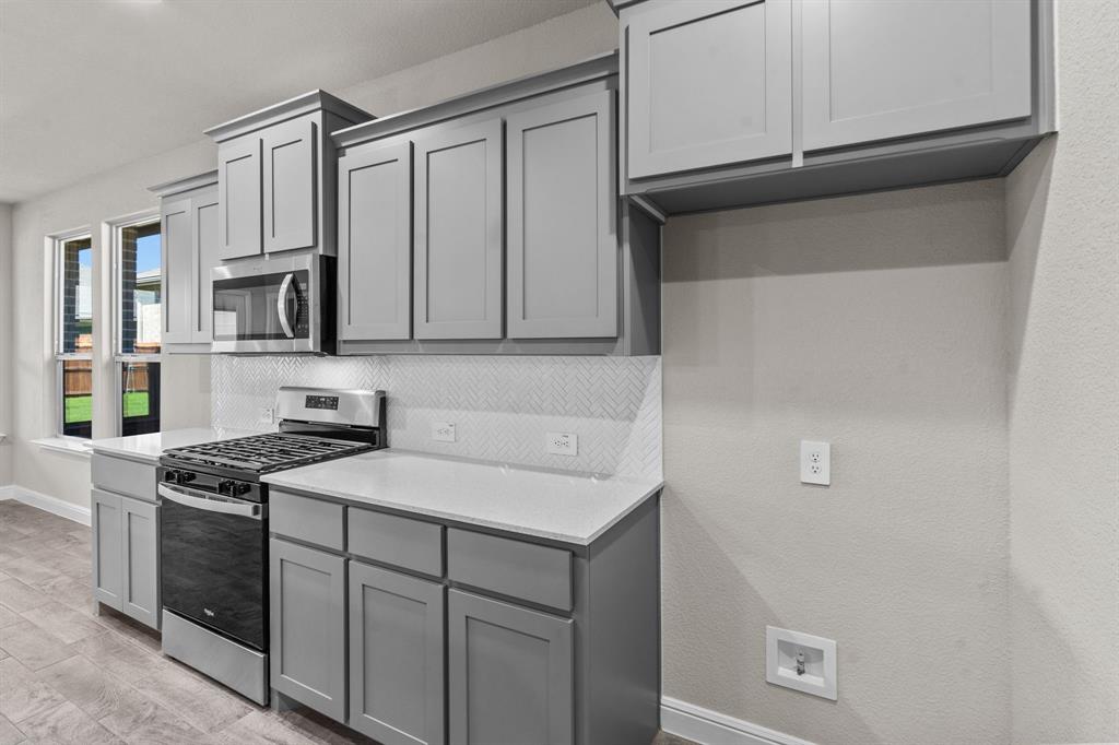 TRAILS OF ELIZABETH CREEK - Residential Lease