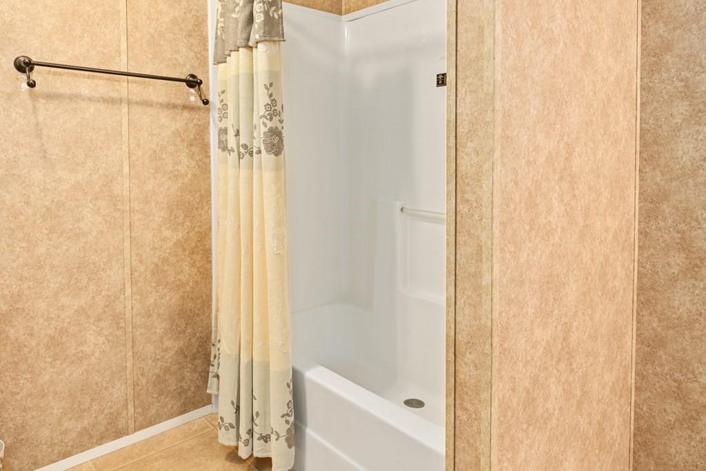 Hillcrest Shores - Residential