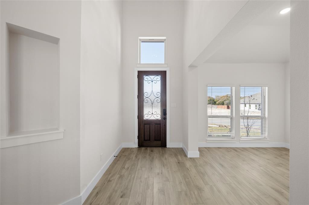 1814 River Hills Court