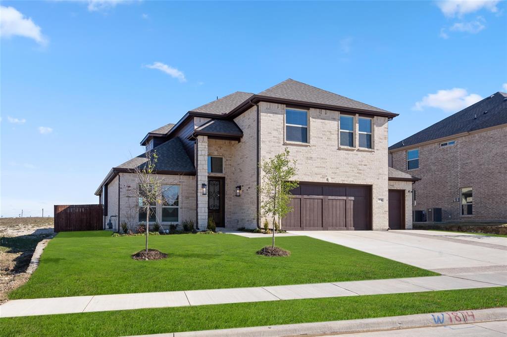 1814 River Hills Court