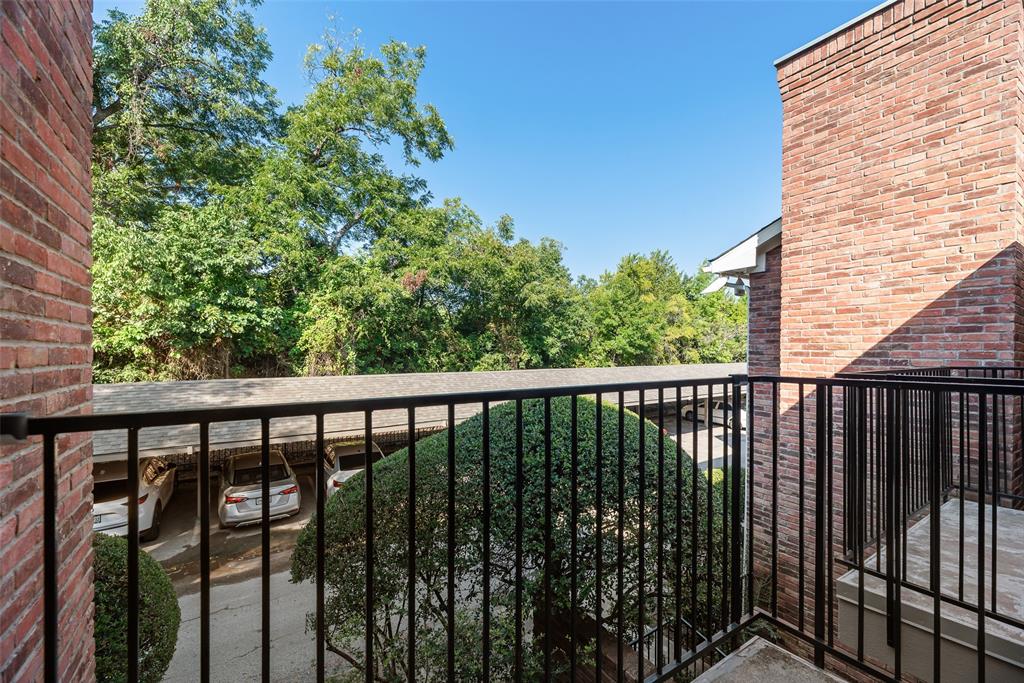 Holly Park Condos - Residential