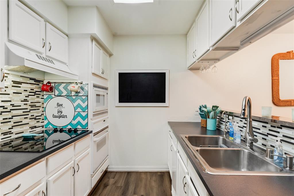 Holly Park Condos - Residential