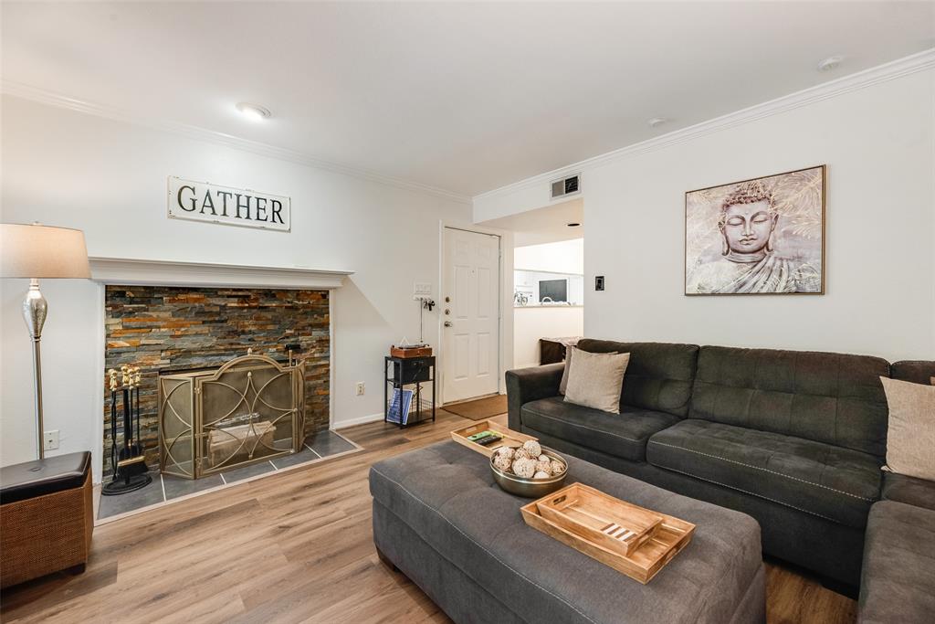 Holly Park Condos - Residential