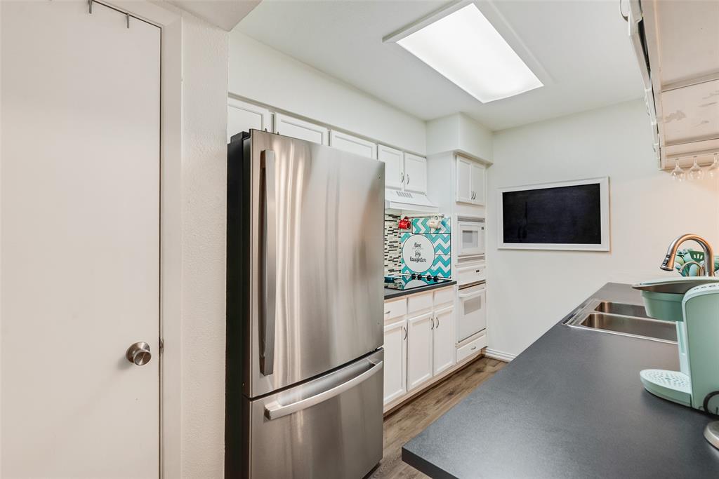 Holly Park Condos - Residential