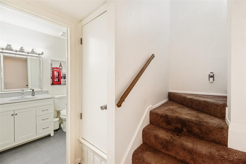 Holly Park Condos - Residential