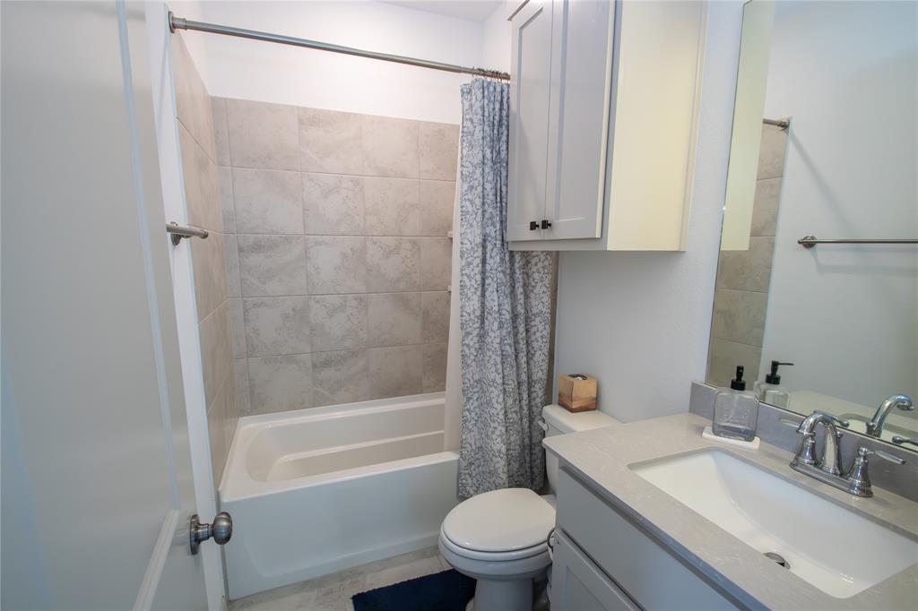 Viridian Village 2c - Residential Lease