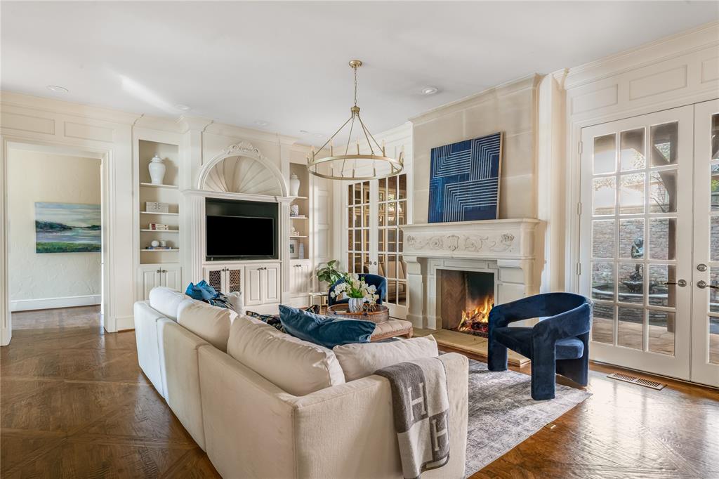 HIGHLAND PARK WEST 5th INST - Residential