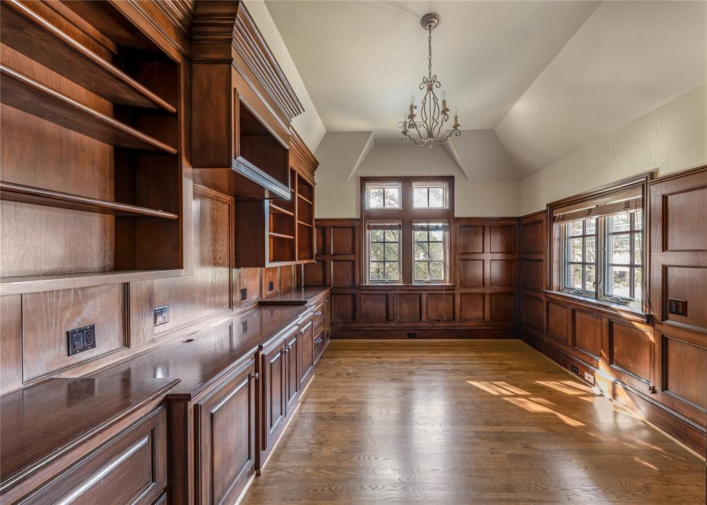 HIGHLAND PARK WEST 5th INST - Residential