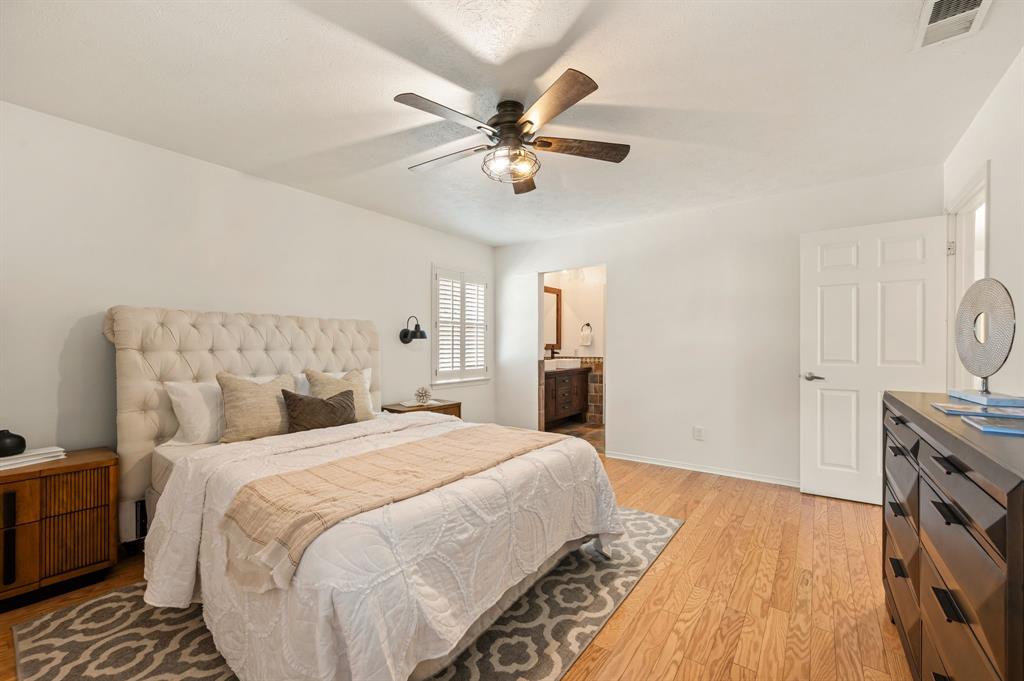 12450 Wood Manor Circle