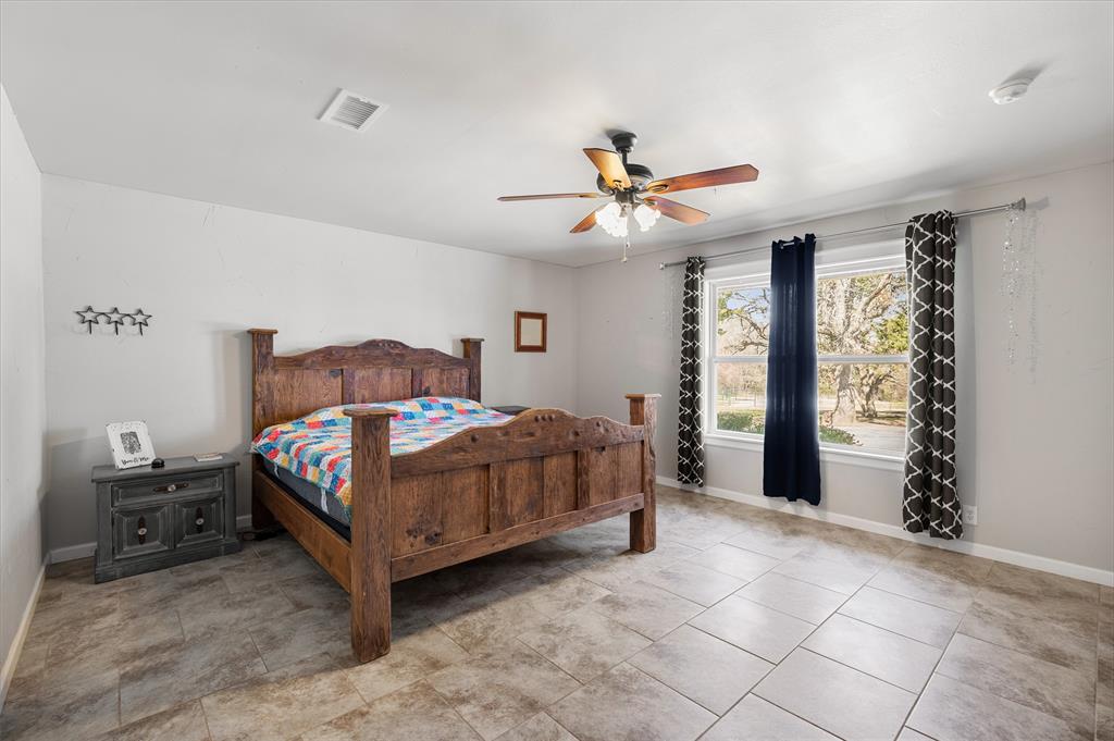 Brothers E - Residential