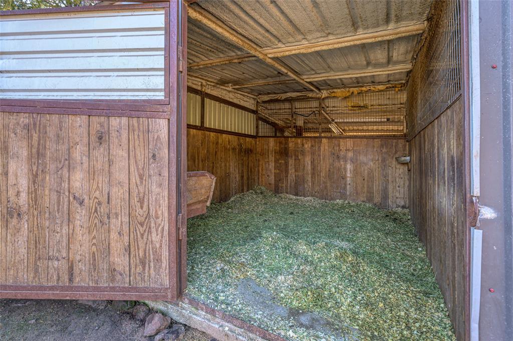 Brothers E - Residential