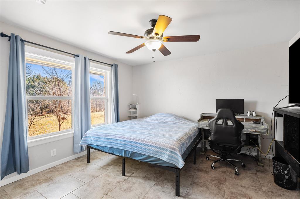 Brothers E - Residential