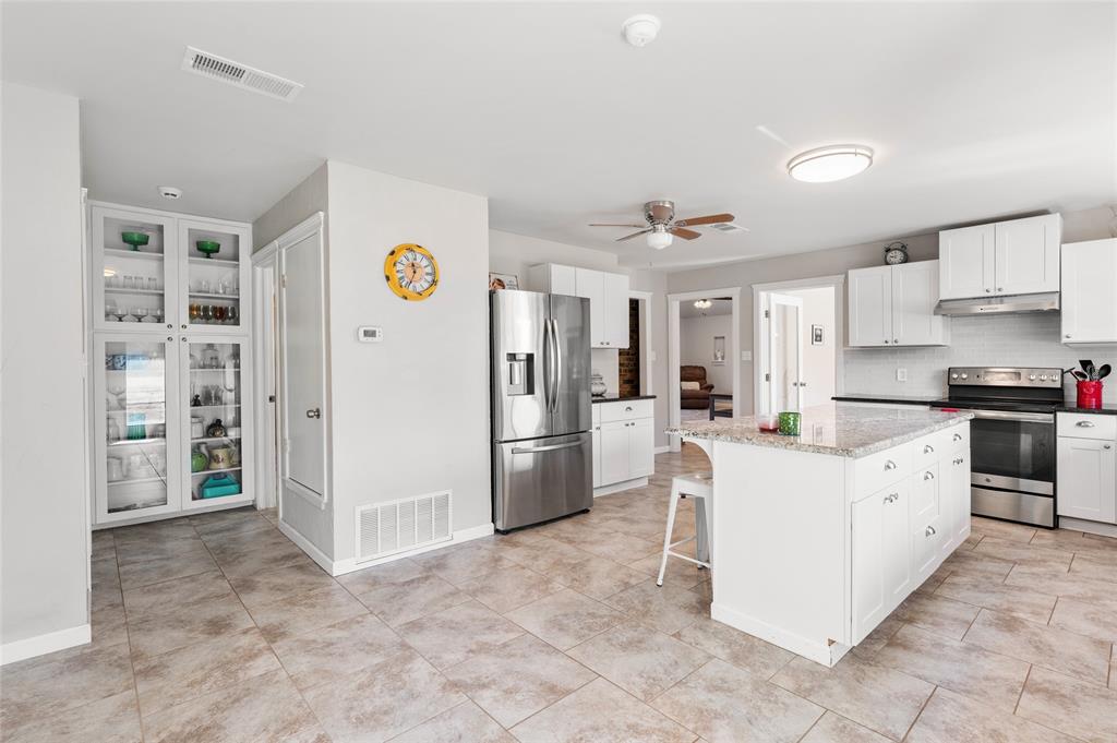 Brothers E - Residential