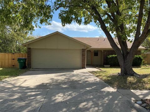 Photo of 5824 Storm Drive, Watauga, TX 76148 (MLS # 21262422)