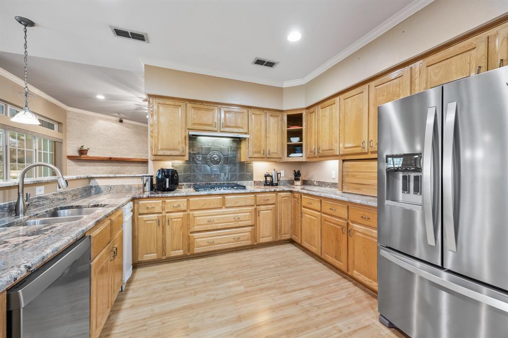 Mid-Point Ranchette - Residential