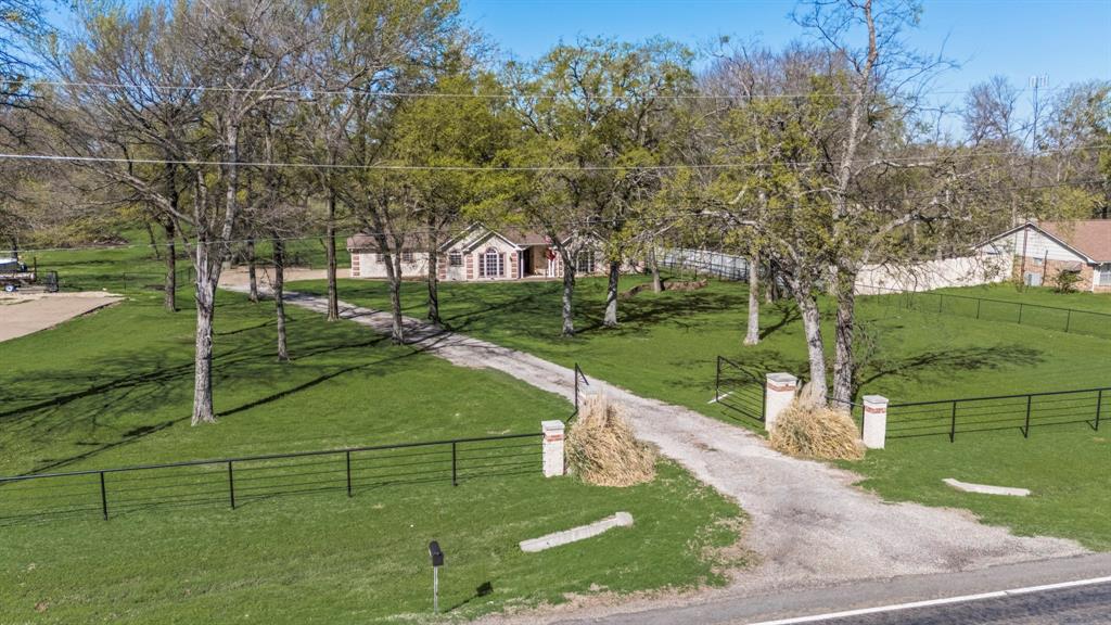 Mid-Point Ranchette - Residential